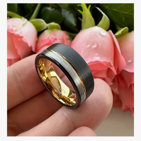 Men's Black, Silver and Gold Ring - Picture 4 of 5